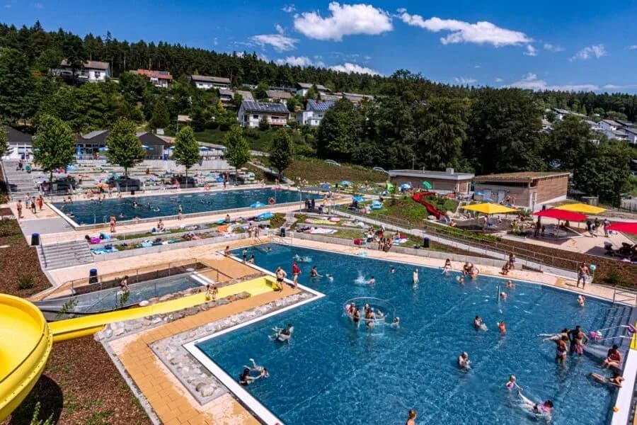 Badschnass Freibad Tennenbronn
